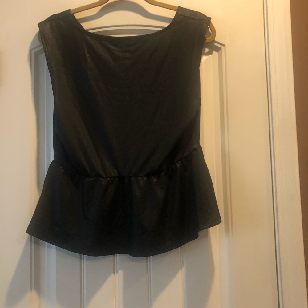 Blouse/Pleather - Picture 3 of 3